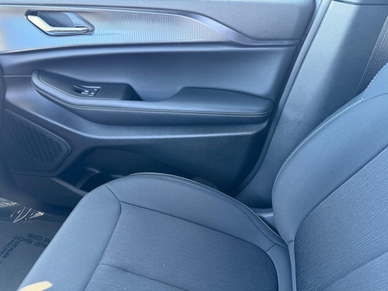 Jeep Grand Cherokee Vehicle Full-screen Gallery Image 27