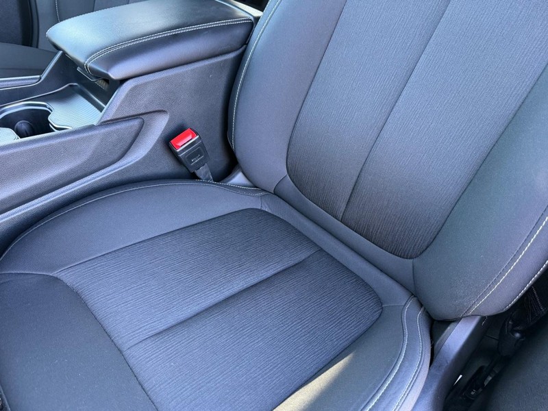 Jeep Grand Cherokee Vehicle Full-screen Gallery Image 31