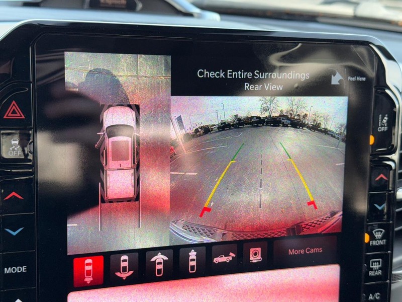 Ram 1500 Vehicle Full-screen Gallery Image 21