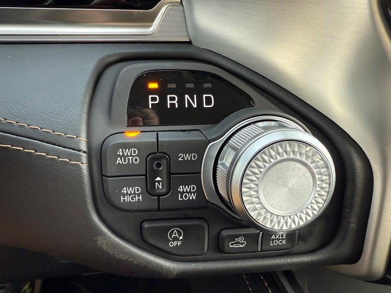 Ram 1500 Vehicle Full-screen Gallery Image 28