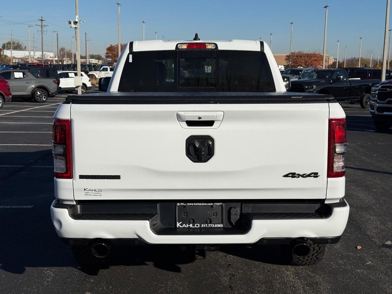 Ram 1500 Vehicle Full-screen Gallery Image 4