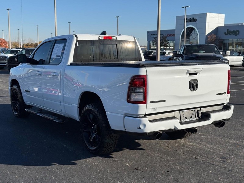 Ram 1500 Vehicle Full-screen Gallery Image 5