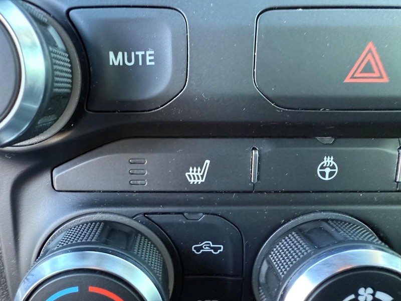 Ram 1500 Vehicle Full-screen Gallery Image 22