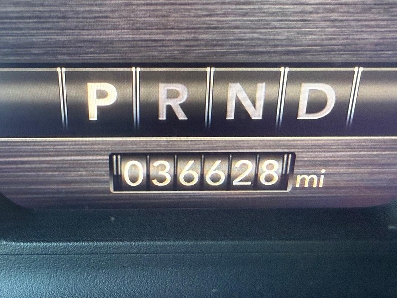 Ram 1500 Vehicle Full-screen Gallery Image 29