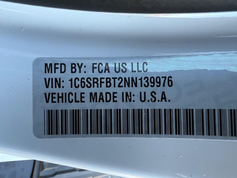 Ram 1500 Vehicle Full-screen Gallery Image 31