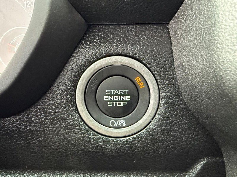 Ram 2500 Vehicle Full-screen Gallery Image 20