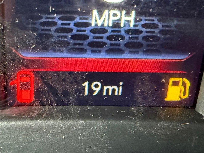 Ram 2500 Vehicle Full-screen Gallery Image 27