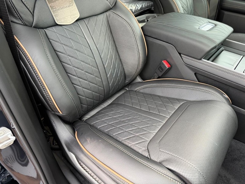 Ram 1500 Vehicle Full-screen Gallery Image 17