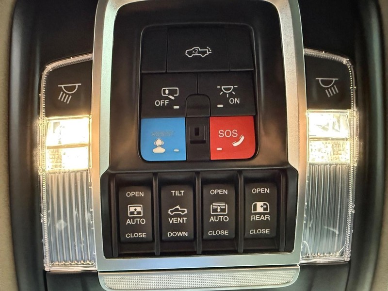 Ram 1500 Vehicle Full-screen Gallery Image 27