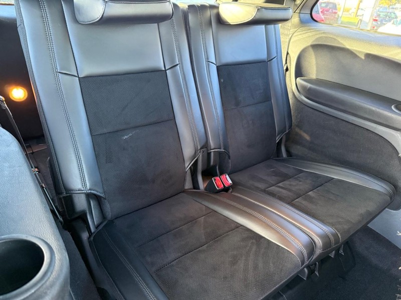 Dodge Durango Vehicle Full-screen Gallery Image 11