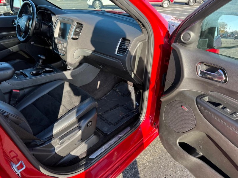 Dodge Durango Vehicle Full-screen Gallery Image 17