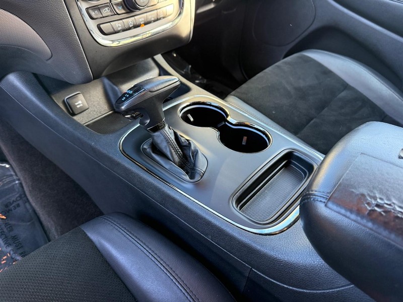 Dodge Durango Vehicle Full-screen Gallery Image 29