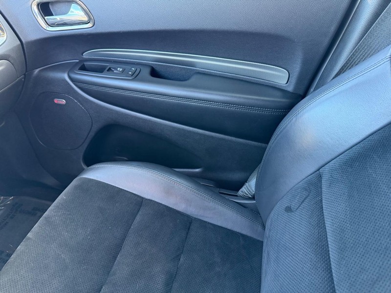 Dodge Durango Vehicle Full-screen Gallery Image 30