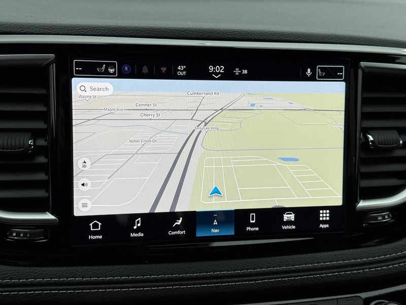 Chrysler Pacifica Vehicle Full-screen Gallery Image 26