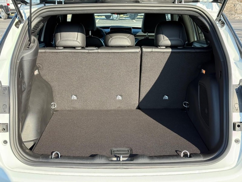 Jeep Compass Vehicle Full-screen Gallery Image 7