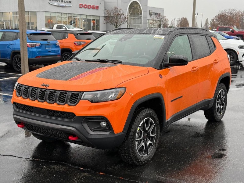 Jeep Compass Vehicle Full-screen Gallery Image 8