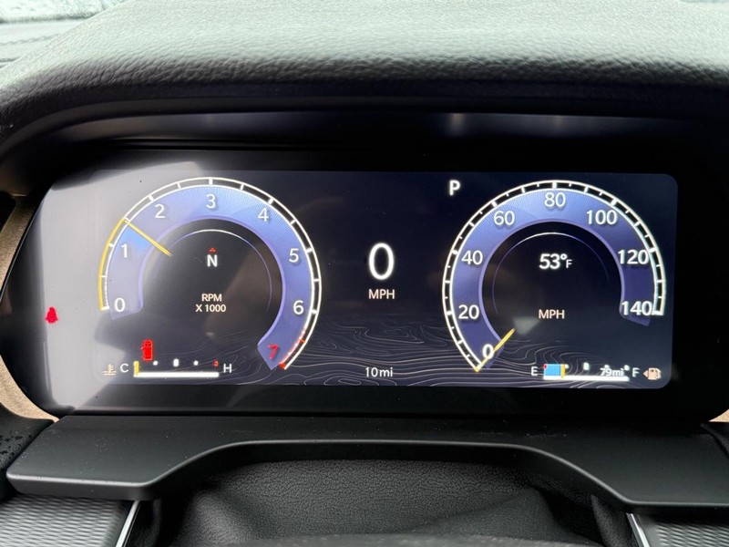 Jeep Grand Cherokee L Vehicle Full-screen Gallery Image 33