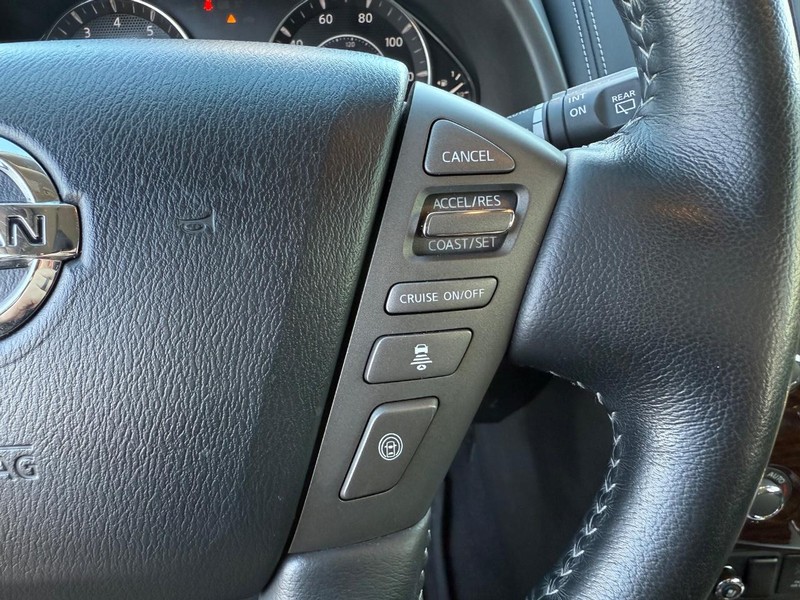 Nissan Armada Vehicle Full-screen Gallery Image 23