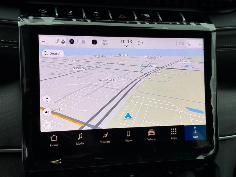 Jeep Grand Cherokee L Vehicle Full-screen Gallery Image 27