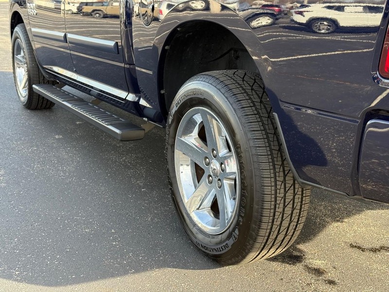 Ram 1500 Vehicle Full-screen Gallery Image 6