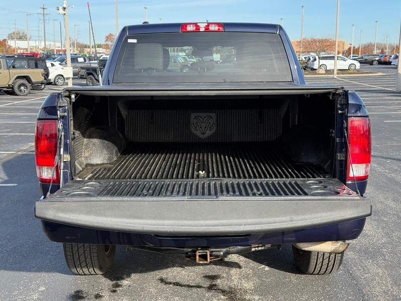 Ram 1500 Vehicle Full-screen Gallery Image 7