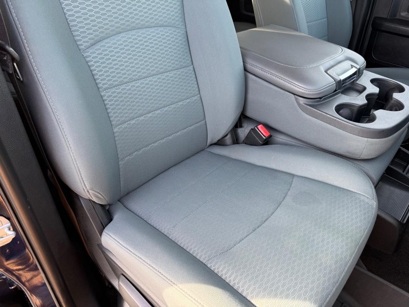 Ram 1500 Vehicle Full-screen Gallery Image 15