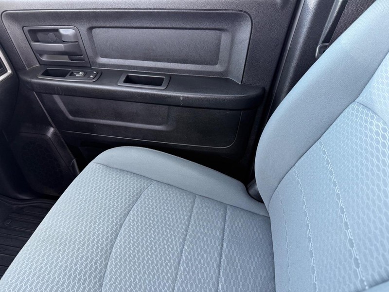 Ram 1500 Vehicle Full-screen Gallery Image 25