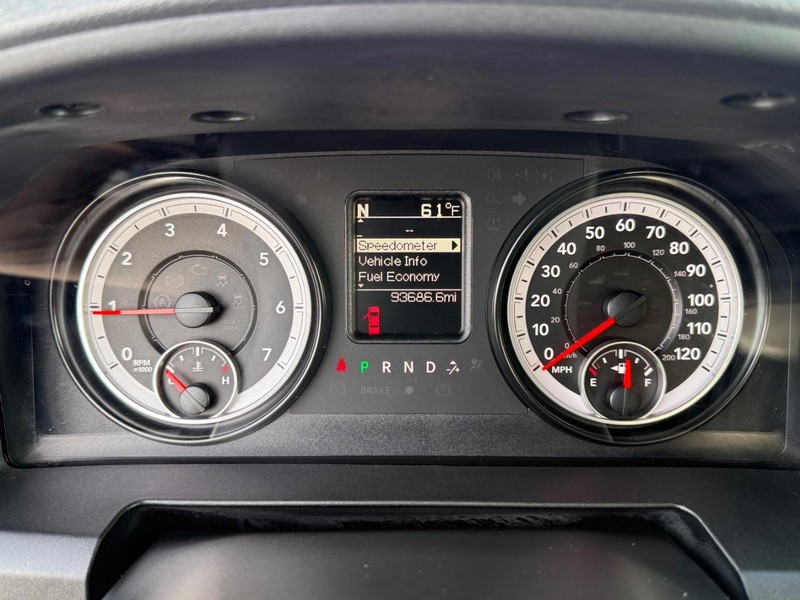 Ram 1500 Vehicle Full-screen Gallery Image 26