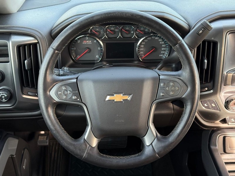 Chevrolet Silverado 1500 Vehicle Full-screen Gallery Image 13