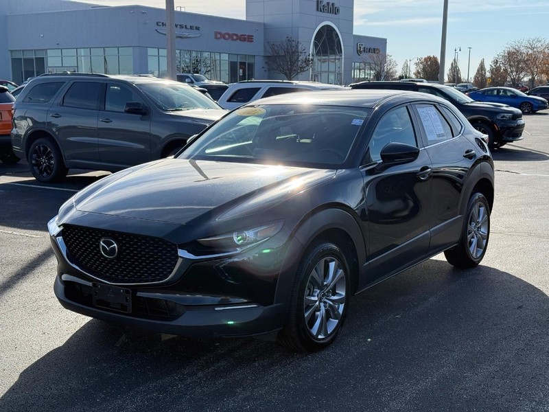 Mazda CX-30 Vehicle Full-screen Gallery Image 6