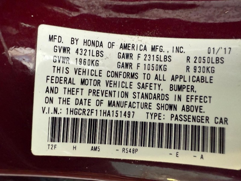 Honda Accord Sedan Vehicle Full-screen Gallery Image 30