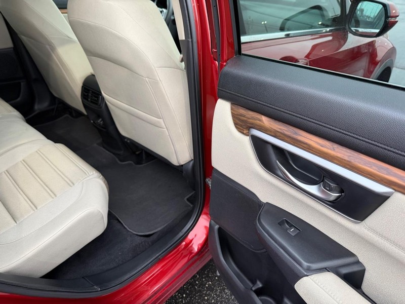 Honda CR-V Vehicle Full-screen Gallery Image 12