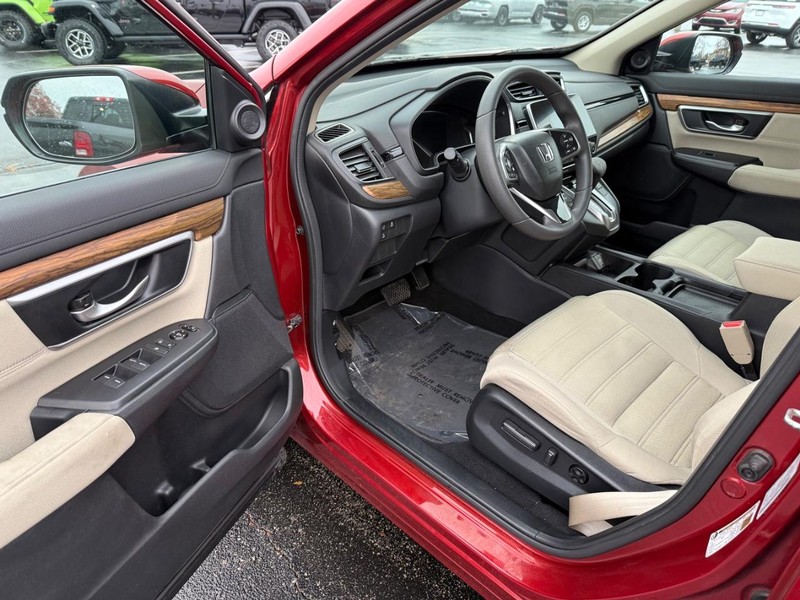 Honda CR-V Vehicle Full-screen Gallery Image 18