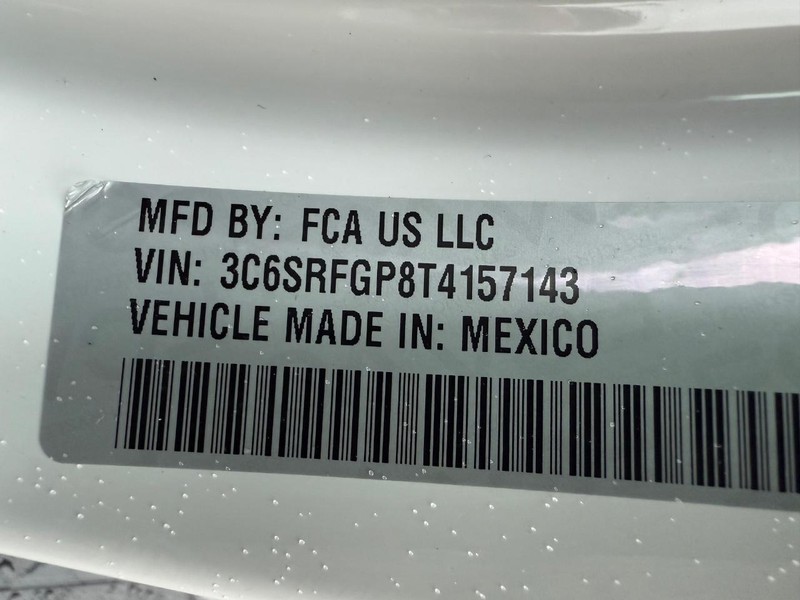 Ram 1500 Vehicle Full-screen Gallery Image 31