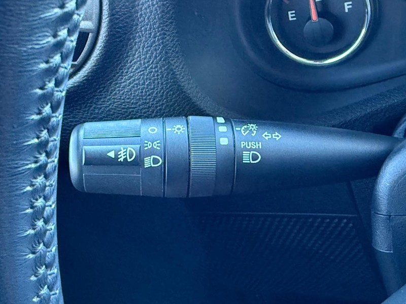 Jeep Wrangler JK Vehicle Full-screen Gallery Image 28