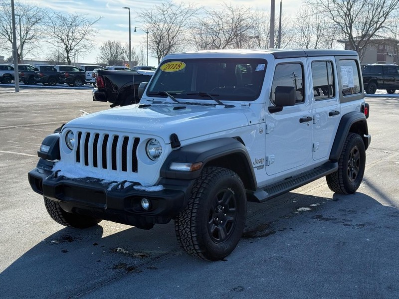 Jeep Wrangler Unlimited Vehicle Full-screen Gallery Image 8