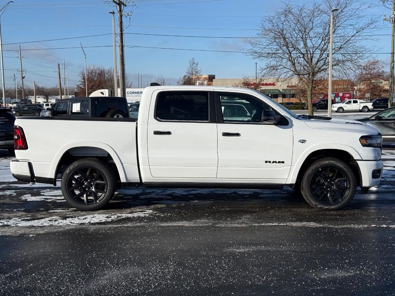 Ram 1500 Vehicle Full-screen Gallery Image 2