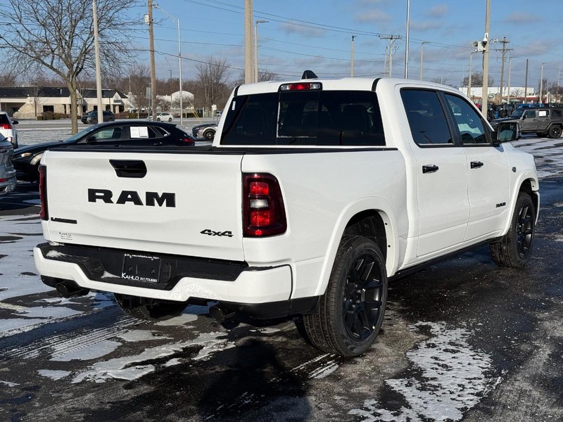 Ram 1500 Vehicle Full-screen Gallery Image 3
