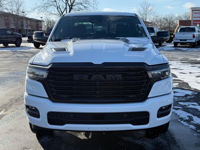 Ram 1500 Vehicle Full-screen Gallery Image 9