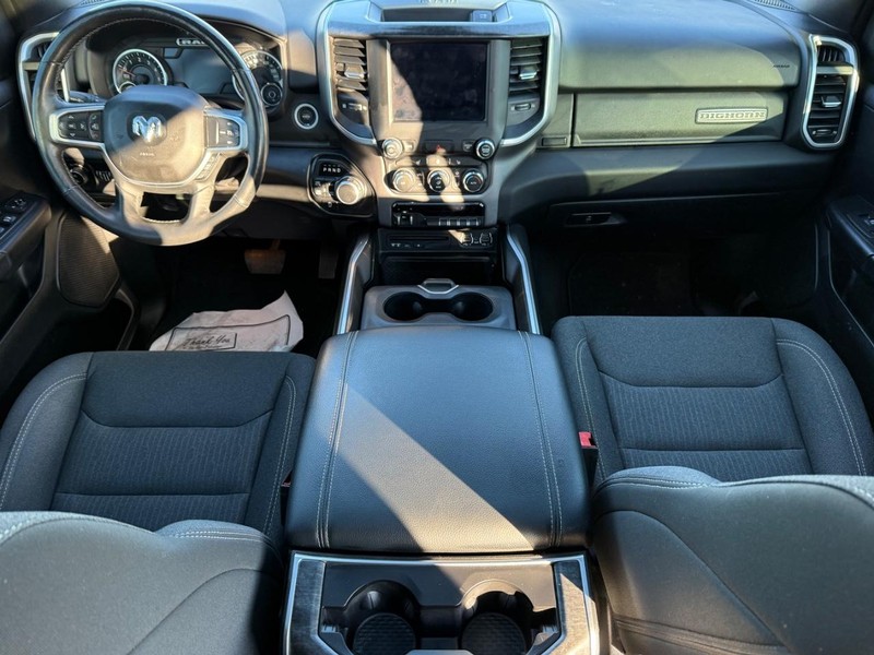 Ram 1500 Vehicle Full-screen Gallery Image 13