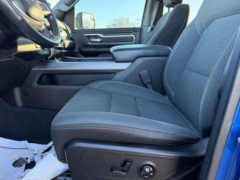 Ram 1500 Vehicle Full-screen Gallery Image 18