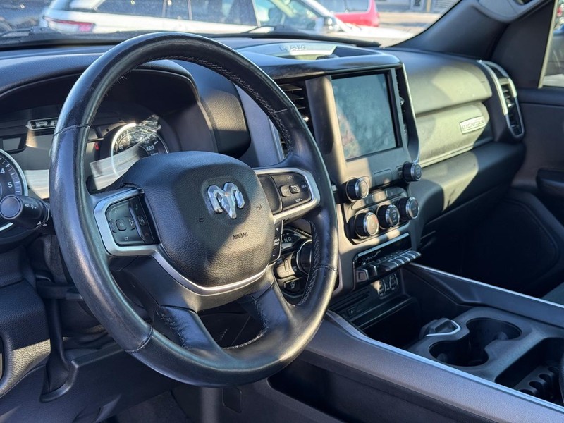 Ram 1500 Vehicle Full-screen Gallery Image 19