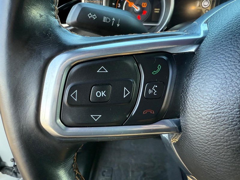 Jeep Wrangler Vehicle Full-screen Gallery Image 19