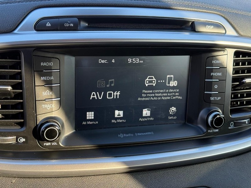 Kia Sorento Vehicle Full-screen Gallery Image 24