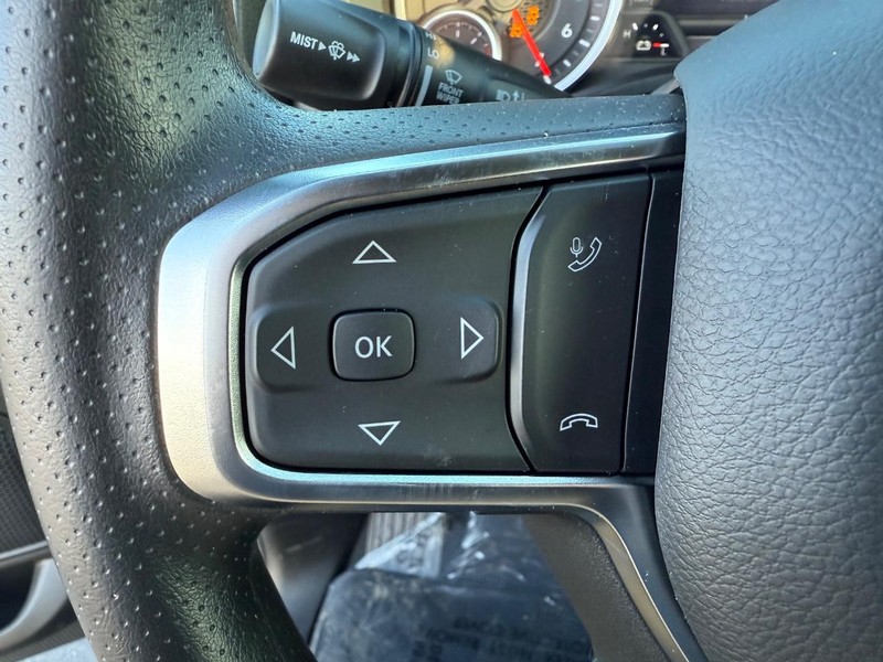 Ram 1500 Vehicle Full-screen Gallery Image 19