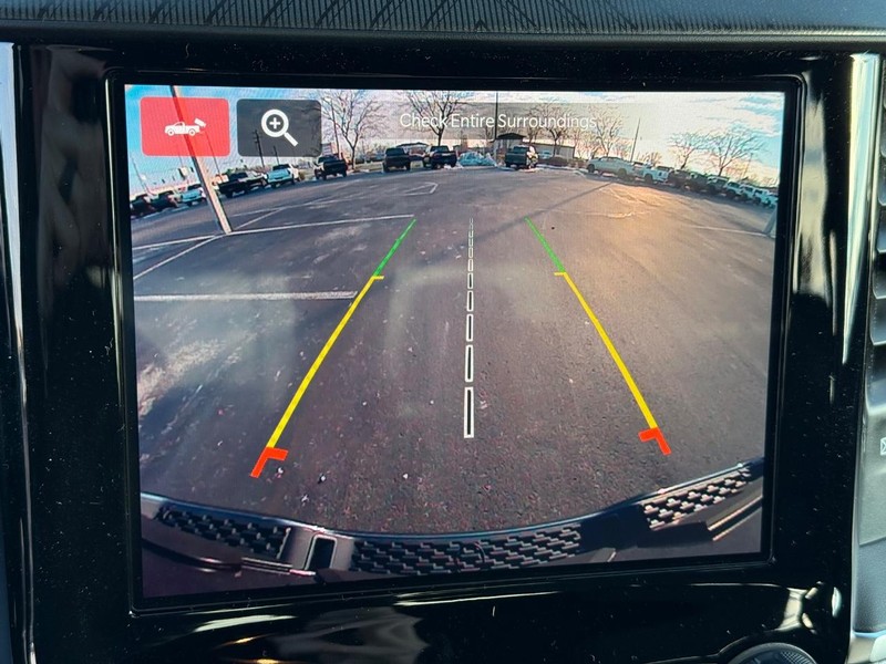 Ram 1500 Vehicle Full-screen Gallery Image 23