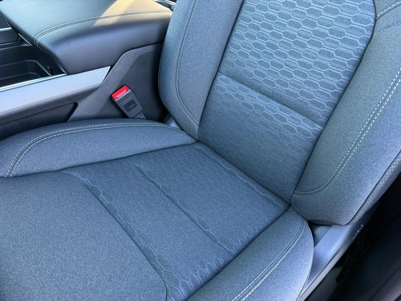 Ram 1500 Vehicle Full-screen Gallery Image 29