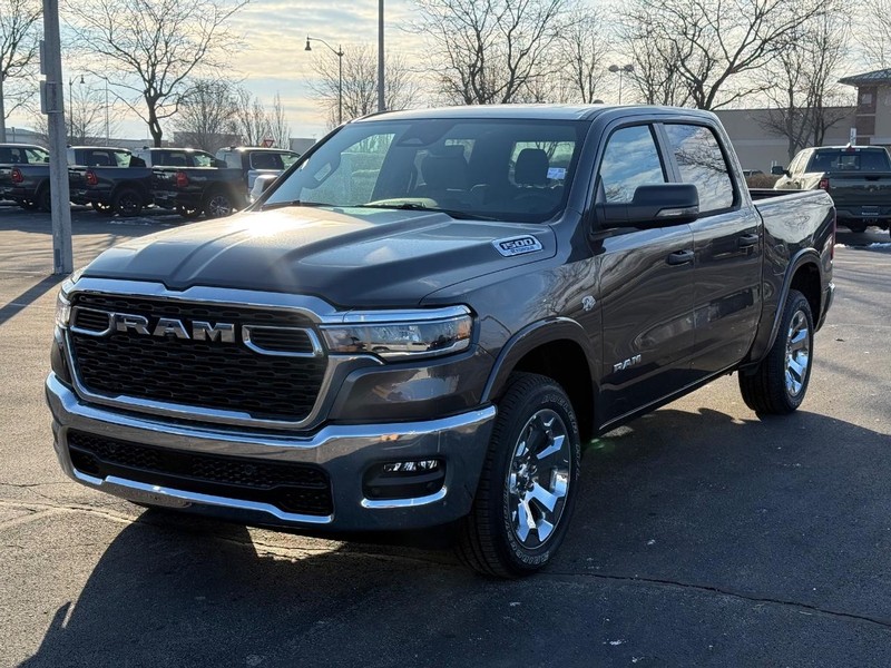 Ram 1500 Vehicle Full-screen Gallery Image 8