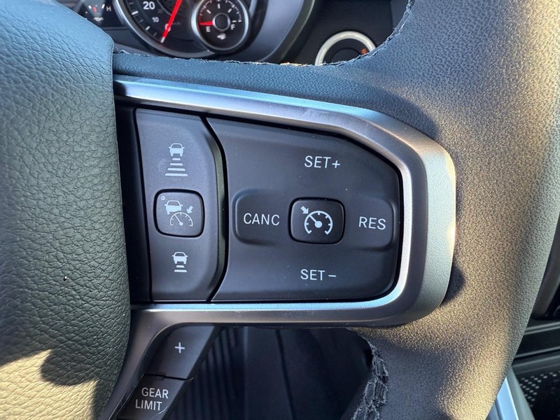 Ram 1500 Vehicle Full-screen Gallery Image 20