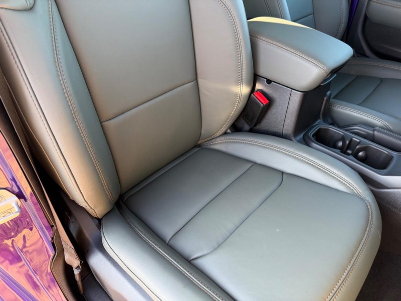 Jeep Gladiator Vehicle Full-screen Gallery Image 15